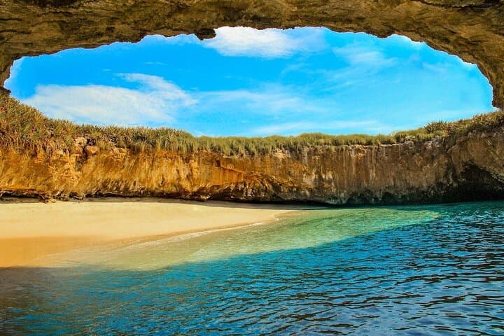 Marietas Islands Eco Discovery: Puerto Vallarta Snorkel, Hidden Beach & Boat Tour photo 2