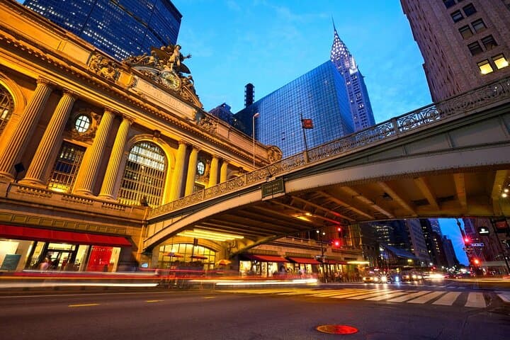 Skyline Night Bus: Open-Top NYC Night Tour with Multi-Language Audio photo 5