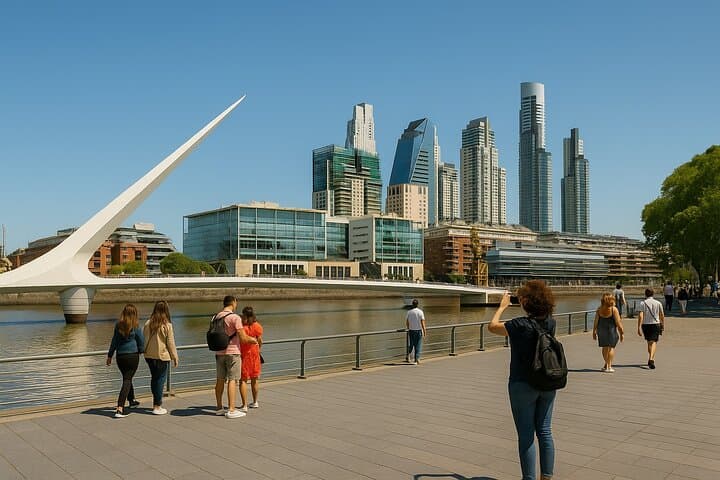 Private Buenos Aires Tour at Your Pace — Caminito, Recoleta & Palermo Highlights photo 2