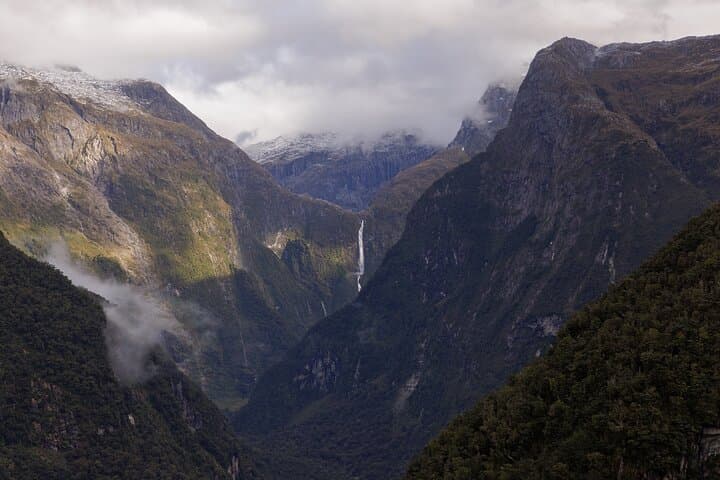 Sutherland Falls Helicopter Scenic Flight from Milford Sound photo 2
