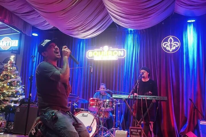 Makati Nightlife Pub Crawl — Rooftops, Live Bands & Unconventional Shows photo 4