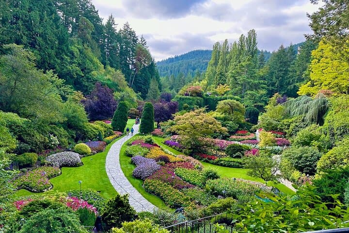 butchart-gardens-and-victoria-city-private-tour-victoria-bc photo 6