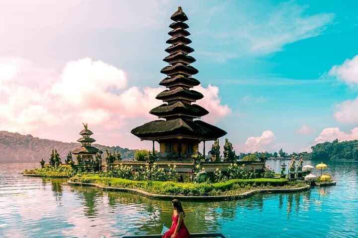 Ubud to Bedugul: Monkey Forest, Leke-Leke Waterfall & Ulun Danu Day Tour photo 5