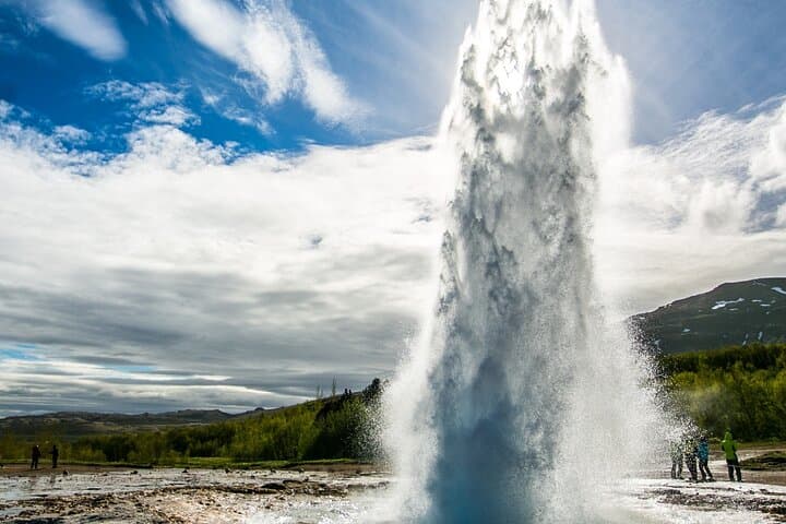 Private Golden Circle Tour: Thingvellir, Geysir & Gullfoss — A Tailored Day from Reykjavik photo 2