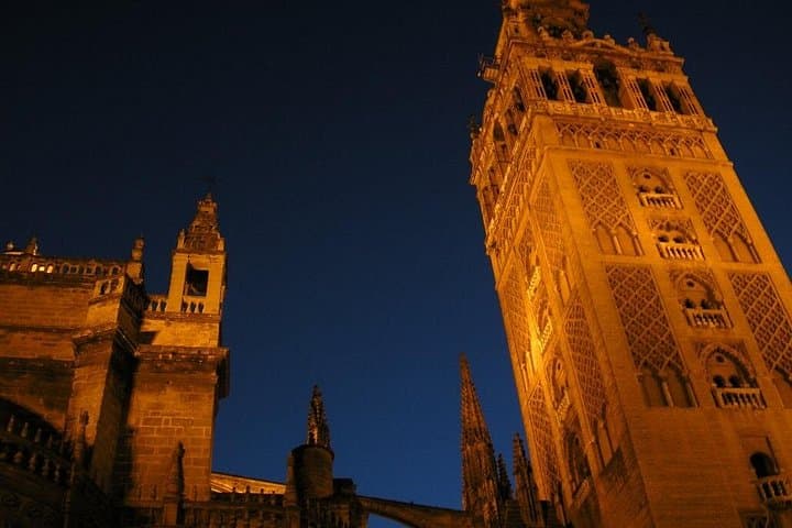 Seville Sunset Electric Bike Tour — Plaza de España, Giralda & Alcázar at Dusk