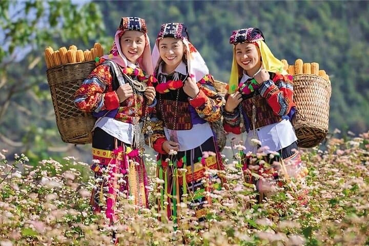 Ha Giang 3-Day Loop from Hanoi — Ma Pi Leng, Dong Van & Nho Que River