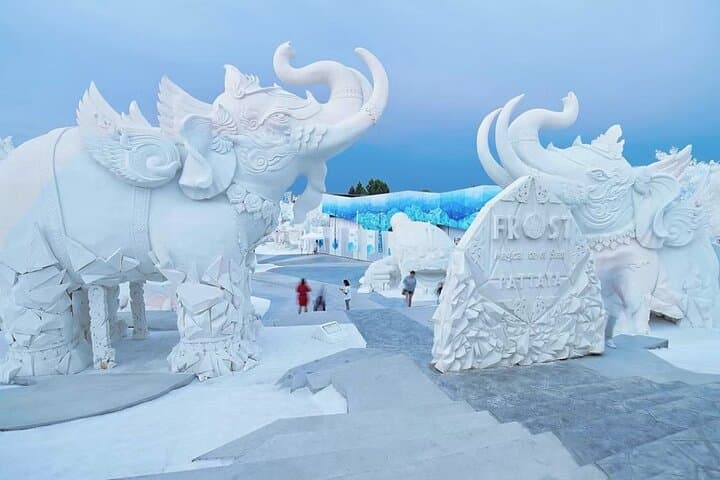 Frost Magical Ice of Siam: Beat the Heat with a -10°C Ice Experience in Pattaya photo 5