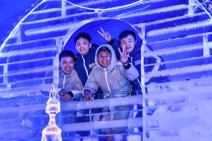 Frost Magical Ice of Siam: Beat the Heat with a -10°C Ice Experience in Pattaya photo 6