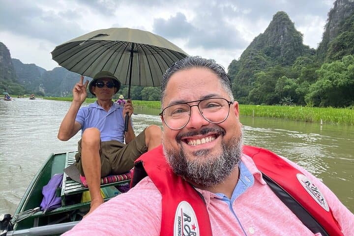 Trang An & Hoa Lu Day Trip: Boat Caves, Mua Peak & Local Farmer's Home photo 6