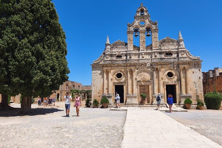 Rethymno Day Tour: Arkadi Monastery, Margarites Pottery & Melidoni Cave