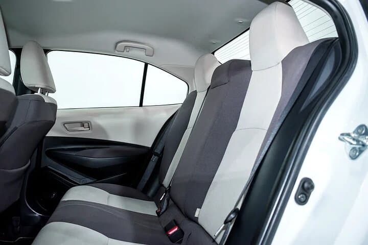Private Dubai Airport Transfer: Chauffeured Arrival & Departure at DXB photo 4