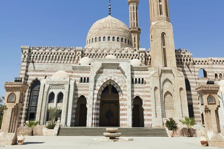 Sharm El-Sheikh Museum & Old Market Private Walking Tour: History, Spices, and Street Life