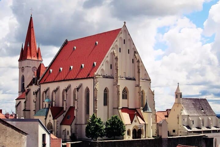 Self-Guided Audio Tour of Znojmo's Historic Center photo 3