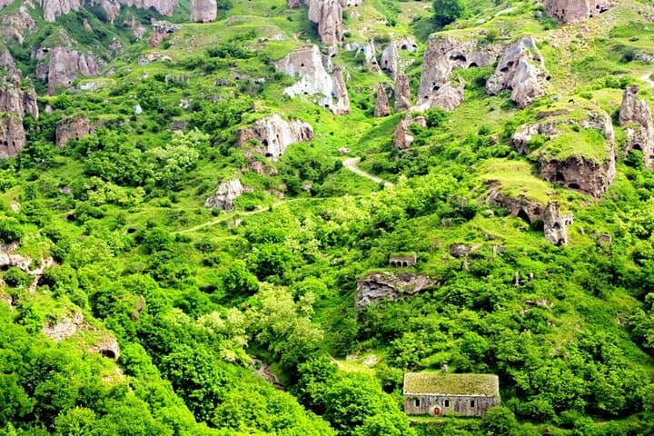 Big Day Trip Around Armenia — Noravank, Tatev Cable Car & Old Khndzoresk photo 6