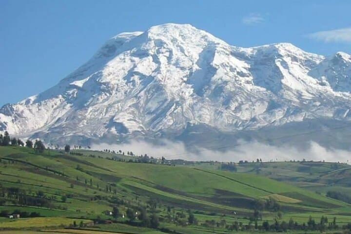 Chimborazo Volcano Tour from Quito: Hike to Cóndor Cocha (5100m)