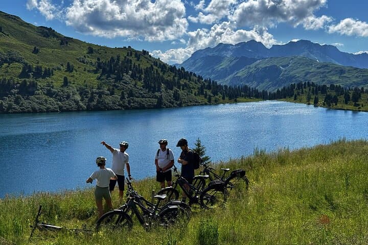 Engstlenalp E‑Bike Adventure from Interlaken: Ride to Engstlensee & Alpine Cheese Tasting photo 1