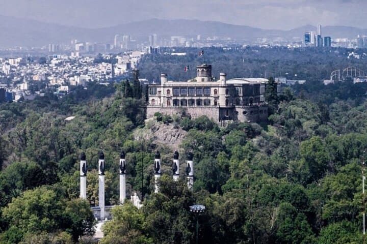 Bike Chapultepec Castle to Cárcamo Museum — Art, Forest & City Ride in Mexico City