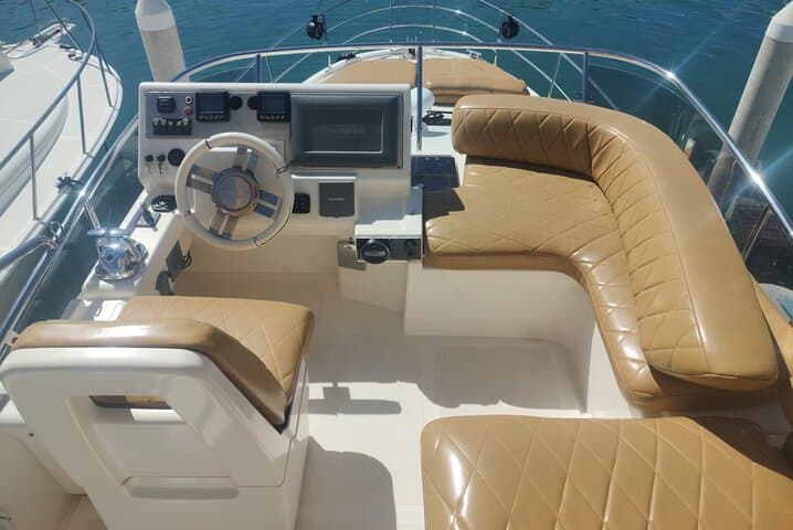 Private Azimut Yacht: Cabo Snorkel & Whale-Watching Tour photo 5