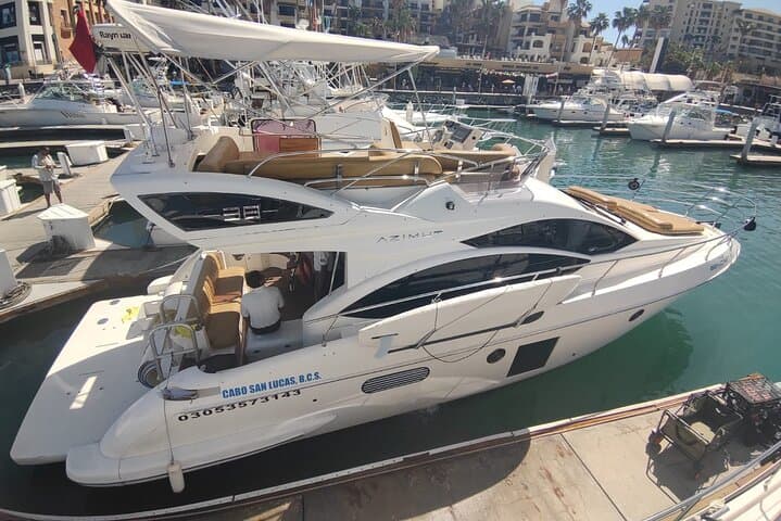 Private Azimut Yacht: Cabo Snorkel & Whale-Watching Tour photo 6