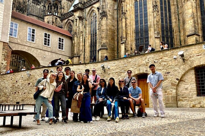 Prague Walk: Charles Bridge to Prague Castle — Private Guided Route & Tips photo 2