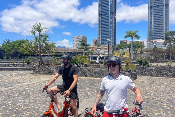 Quick Urban Ride: 1.5-Hour Guided Bike Tour of Santa Cruz de Tenerife photo 6