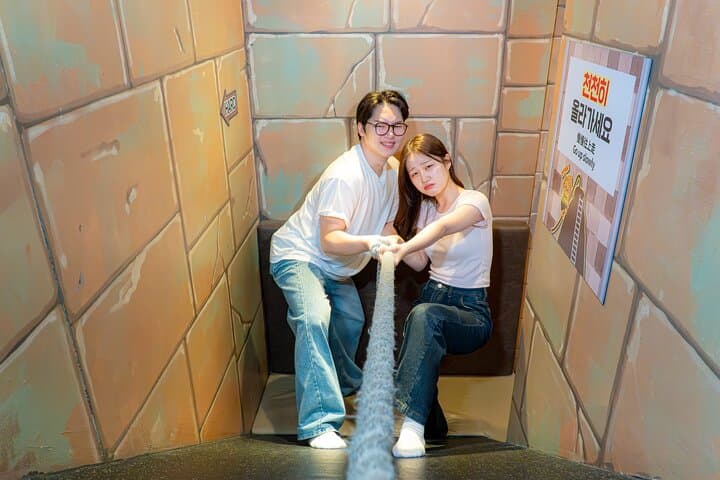 Inside Seoul's Dynamic Maze: Fast-Paced Puzzle Adventure in Insa-dong photo 5