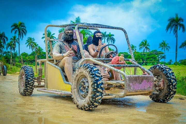 Explore the Wilderness: An Off-Road Adventure to a Secret Beach photo 4