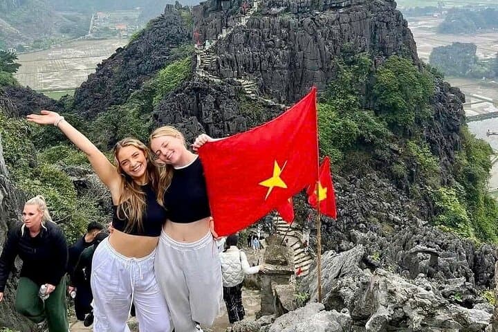 Ninh Binh Day Tour: Discover Hoa Lu, Trang An, Mua Cave & Bich Dong photo 2