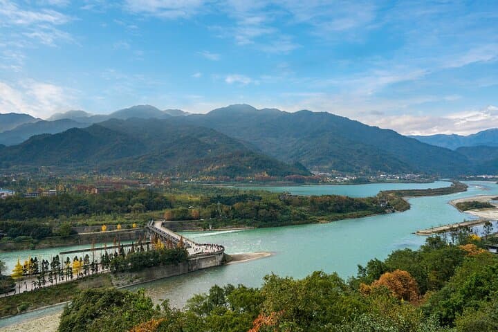 Custom Private Day Tour in Chengdu — Panda Base, Dujiangyan & Leshan Options photo 2