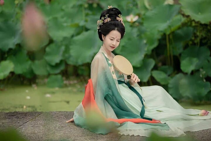 3-Day Private Huangshan & Hongcun: Hanfu Photoshoot, Cable Car Peaks and Ancient Villages