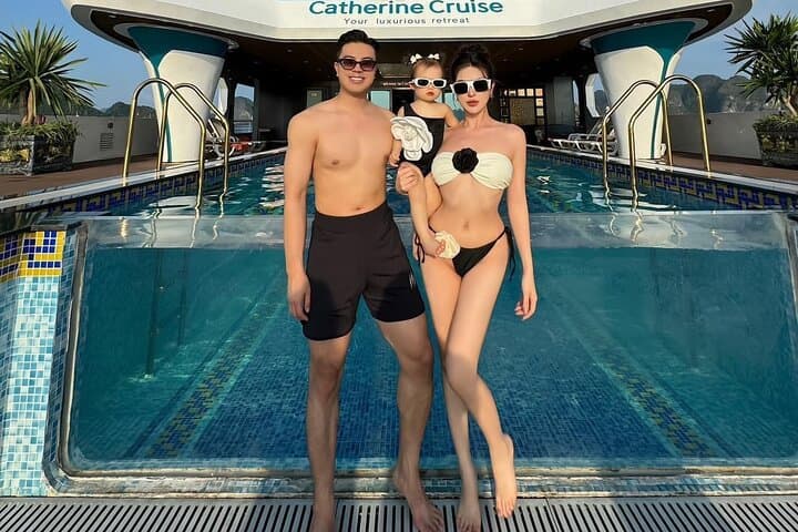 Catherine Cruise: 2-Day Luxury Superyacht Experience in Halong Bay photo 4