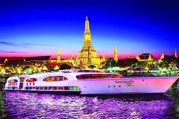 Bangkok Night Dinner Cruise on the Wonderful Pearl: Chao Phraya River Experience photo 4