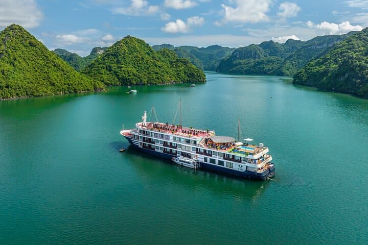Lan Ha & Ha Long Bay 2-Day Premium Cruise: Balcony Cabin, Kayaking & Caves photo 4