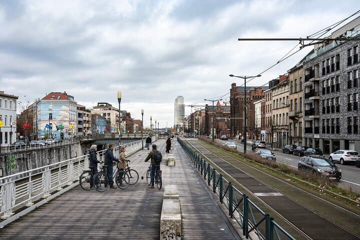 Brussels Bike Tour: Canal Routes, Comic Murals & Local Drinks photo 2