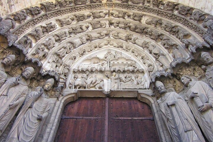Inside Chartres Cathedral: Self-Guided Audio Tour of Stained Glass and Sculpted Stories photo 3