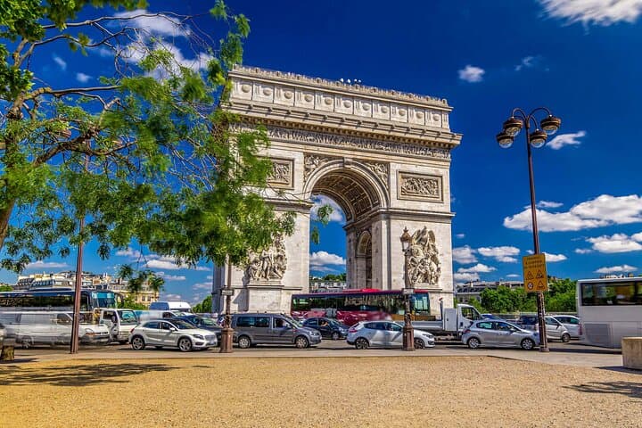 Self-Guided Champs-Élysées Walking Tour with Audio Guide photo 6