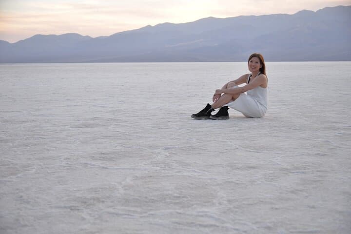 2-Day Private Death Valley Tour from Los Angeles: Zabriskie, Dunes, Craters & Badwater