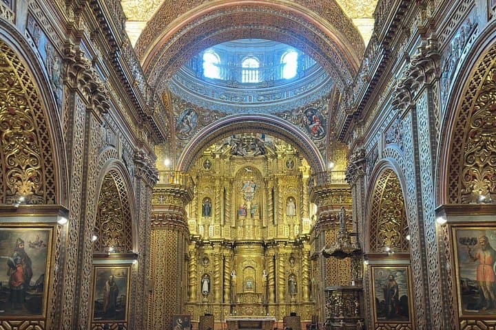 Full-Day Quito: Cable Car Views, Historic Old Town & Middle of the World photo 4