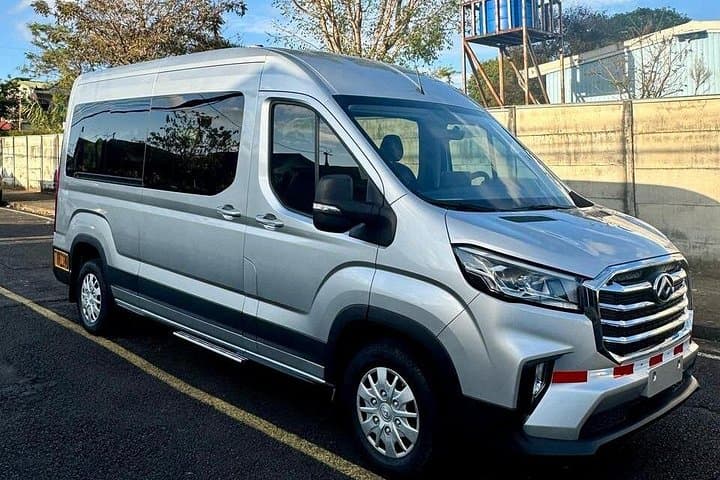 Private La Fortuna Transfers: Bilingual Arenal Transport with Local Driver photo 2