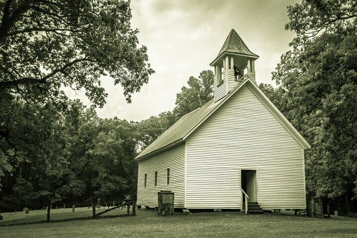 Grave Intentions Ghost Tour: Gatlinburg's Adults-Only Haunted Walking Experience