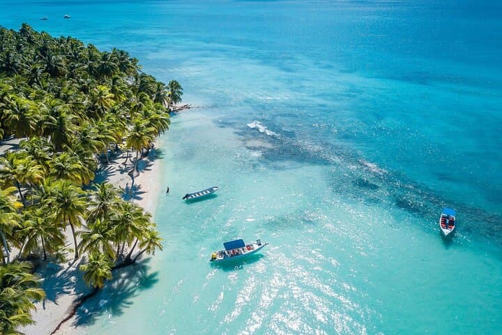 Sail to Saona: Peaceful Catamaran Escape from Bayahibe photo 2