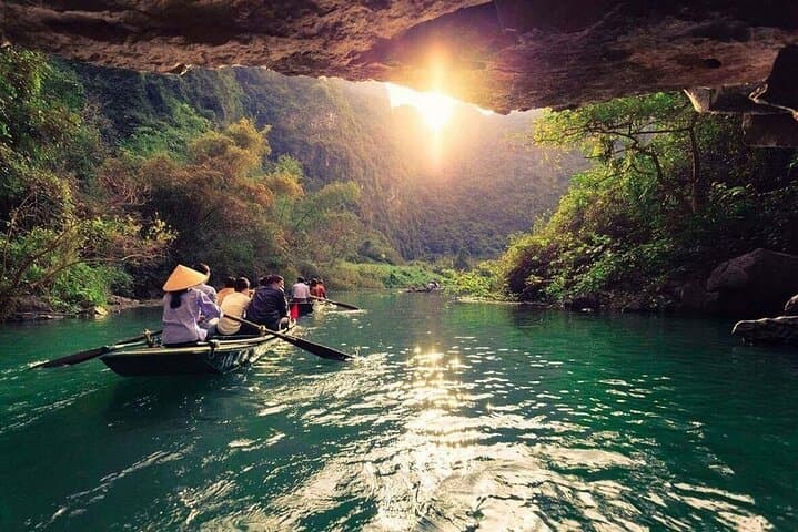 Hoa Lu, Trang An & Mua Cave Day Trip from Hanoi — Ninh Binh's Limestone Riverways photo 4