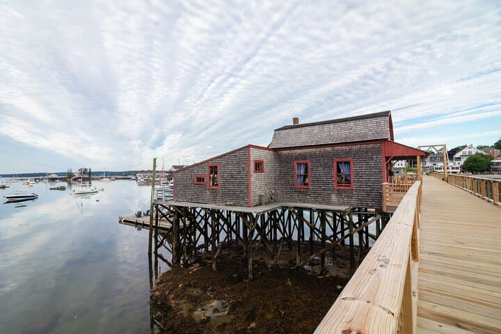 Boothbay Harbor Ghost Walk — Smartphone Audio Tour of Maine’s Haunted Waterfront photo 2