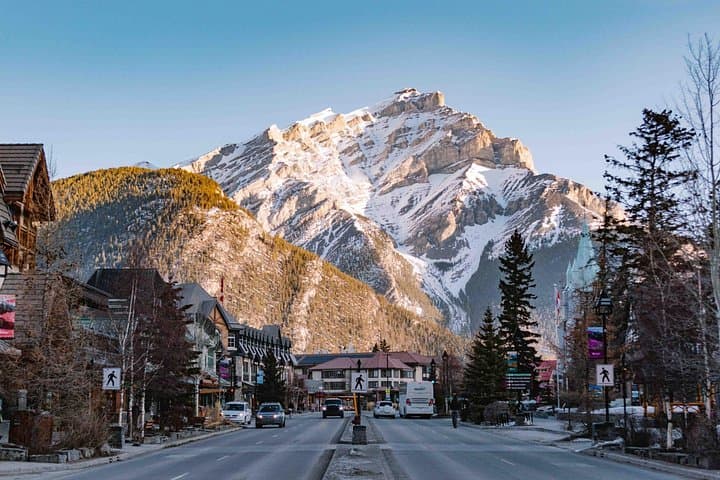 Private Banff Day Tour: Lake Minnewanka, Lake Louise & Marble Canyon photo 4