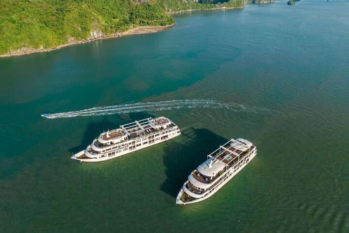 Luxury Halong Bay 2-Day, 1-Night Cruise: Seaview Suites, Kayaking & Caves photo 2
