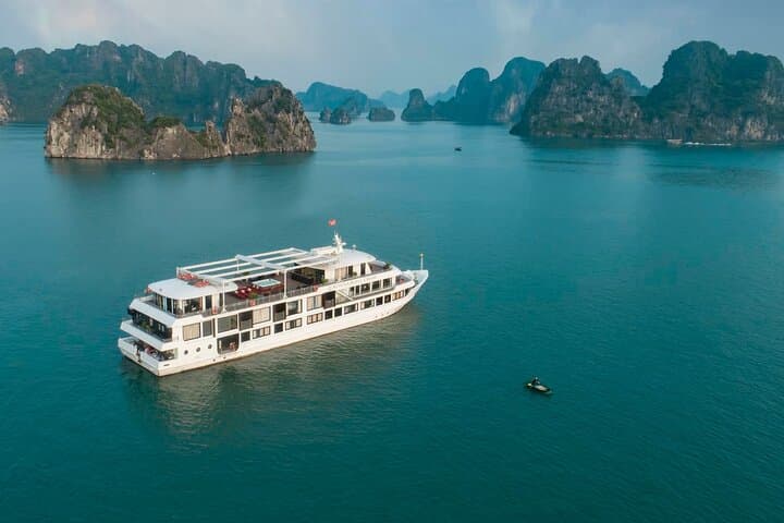 Athena Cruise Halong Bay: 2D1N Premium Overnight Cruise with Caves & Kayaking
