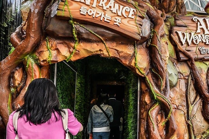 Seoul Land Theme Park: Family Rides, Sky Lift & Evening Laser Shows photo 6