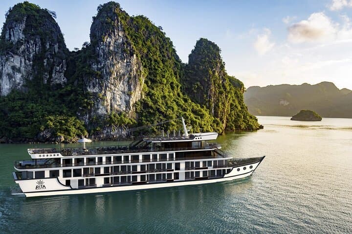 Luxury 2-Day Halong & Lan Ha Bay Cruise from Hanoi — Rita Cruise Experience photo 6