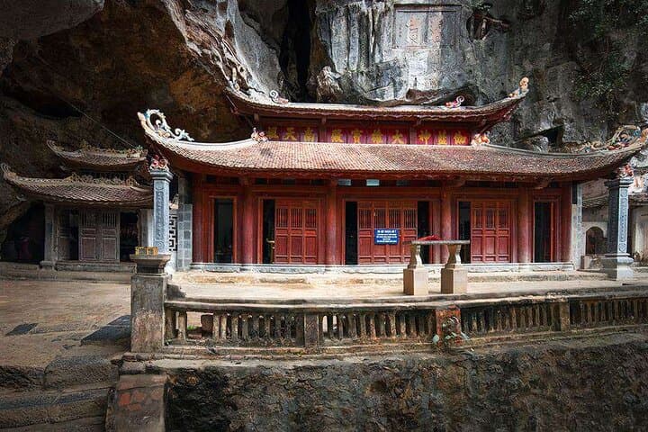 Ninh Binh Day Trip from Hanoi: Mua Cave Views, Tam Coc Boat & Bich Dong Pagoda