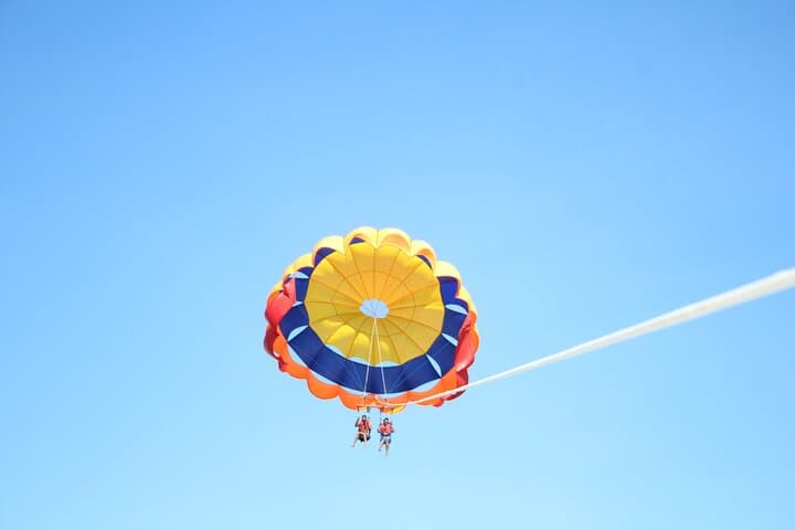 Nusa Dua Parasailing & Snorkeling Combo: Fly Over White Sands and Swim Coral Gardens